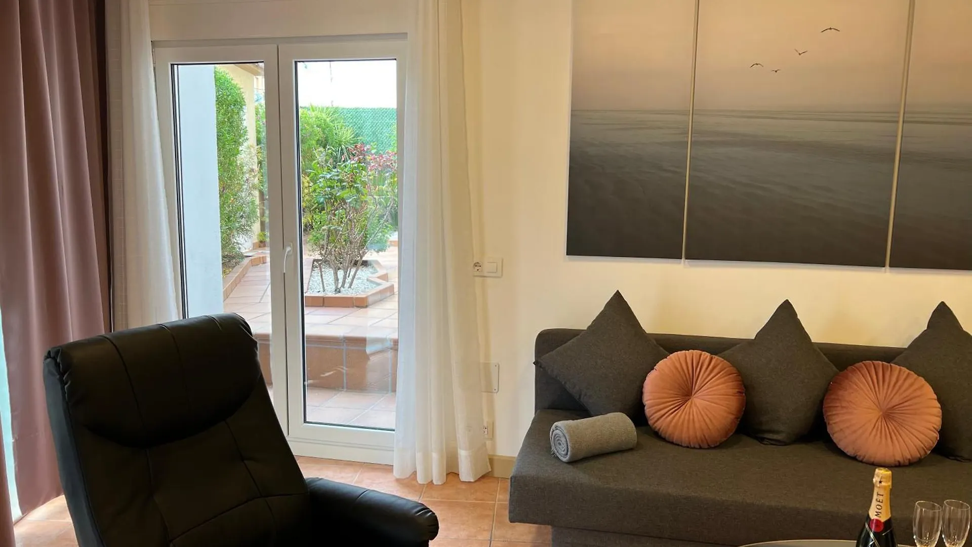 Apartamento Nuria,Centro Del Pueblo,Planta Baja Con Jardin, Aire Acondicionado L' Escala Ισπανία