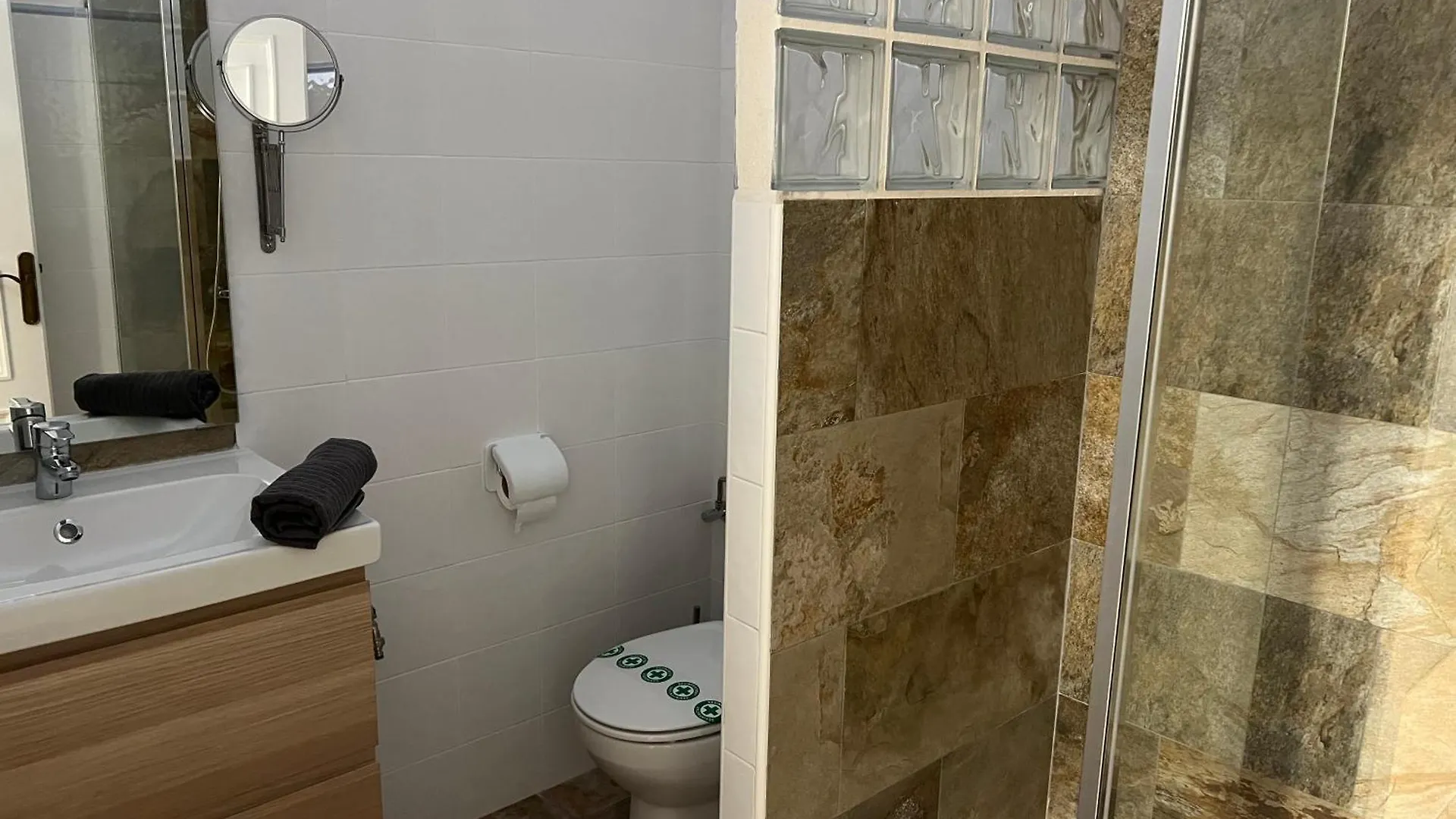 Διαμέρισμα Apartamento Nuria,Centro Del Pueblo,Planta Baja Con Jardin, Aire Acondicionado L' Escala Ισπανία