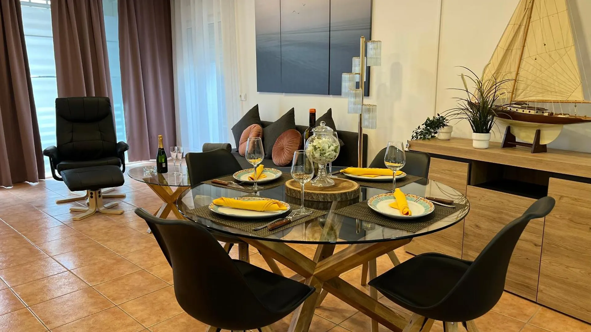 公寓 Apartamento Nuria,Centro Del Pueblo,Planta Baja Con Jardin, Aire Acondicionado L' Escala