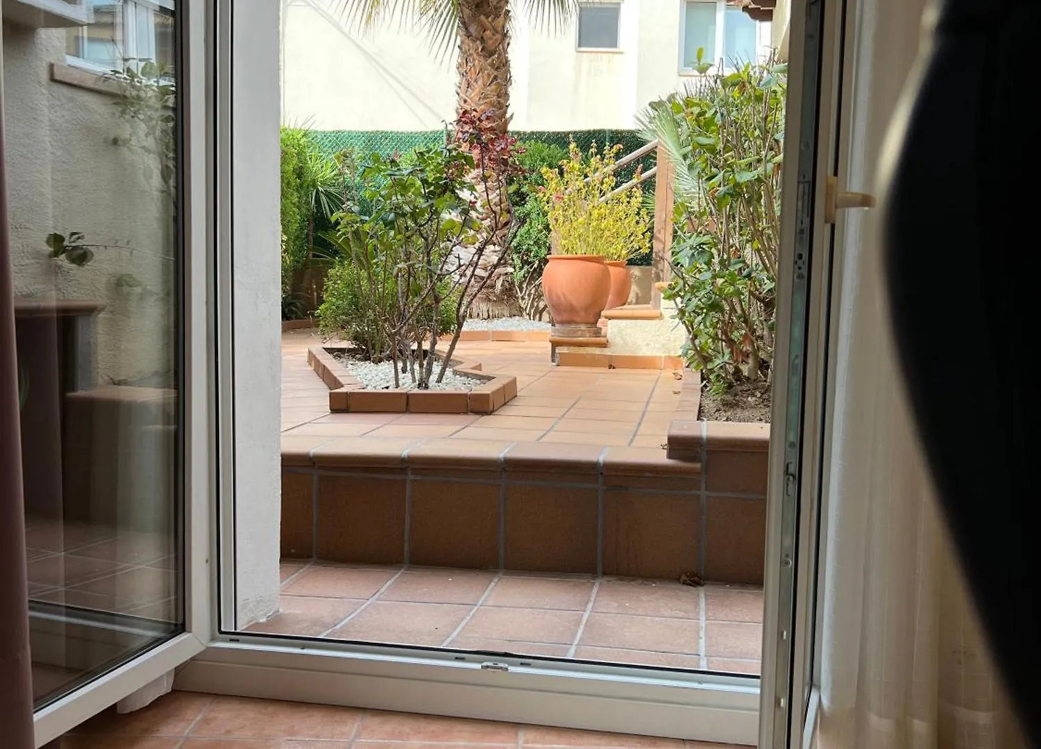 公寓 Apartamento Nuria,Centro Del Pueblo,Planta Baja Con Jardin, Aire Acondicionado L' Escala